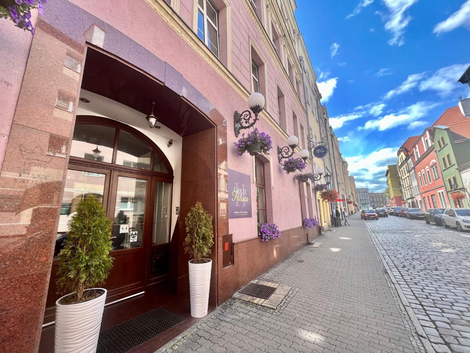 Great Polonia Swidnica City Center Exterior foto